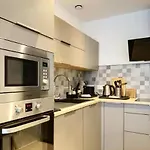 With A Terrace 3 Minutes From The Beaches * Кане