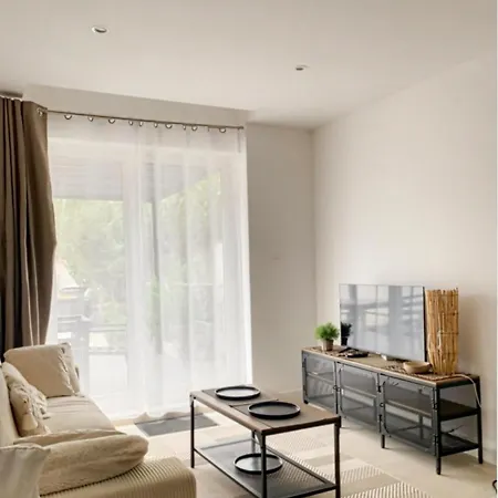 With A Terrace 3 Minutes From The Beaches * Canet-en-Roussillon