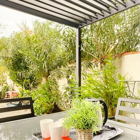 Appartamento With A Terrace 3 Minutes From The Beaches *