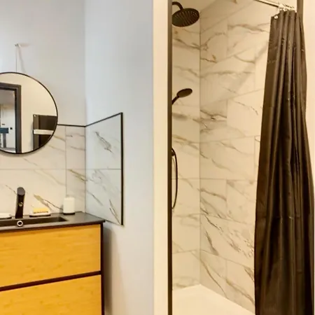 With A Terrace 3 Minutes From The Beaches